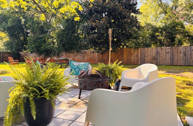 Backyard Bliss/Firepit Nights & Chill:8P/3B