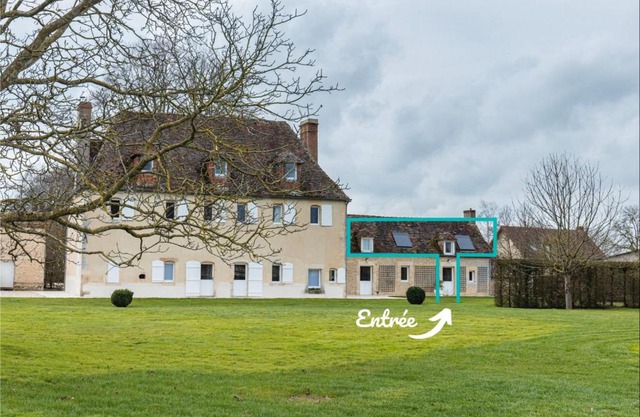 Bagatelle avec Jardin et Piscine Chauffée