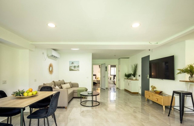 Bahai Gardens Serenity Apartment