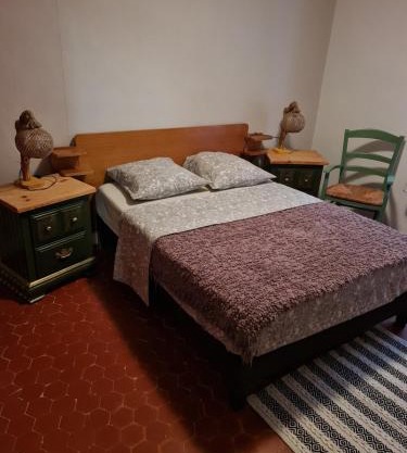 Baieta Chambre rouge