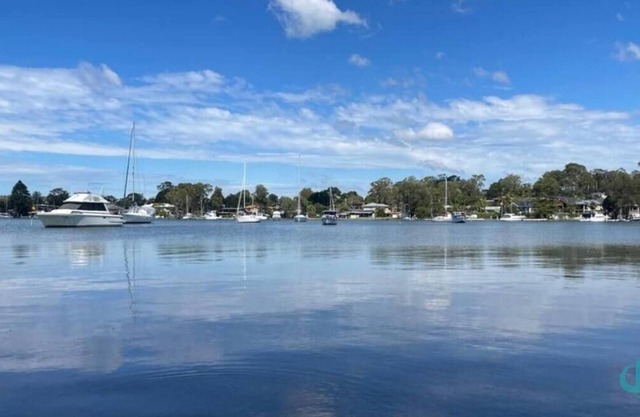 Balcolyns Beauty - the ultimate lakeside escape