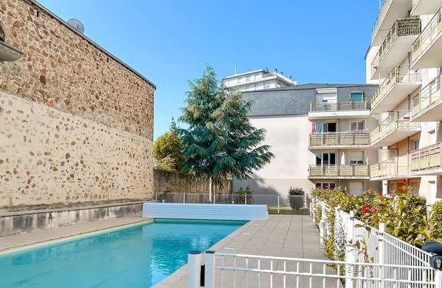 "Balcons de Renoir" - Parking & Pool - Limoges Centre