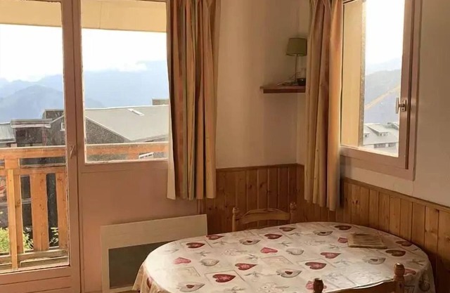 Balcons Residence D'huez - apartment 2 corners mountain ALPE D'HUEZ QUARTIER CLOSE EST