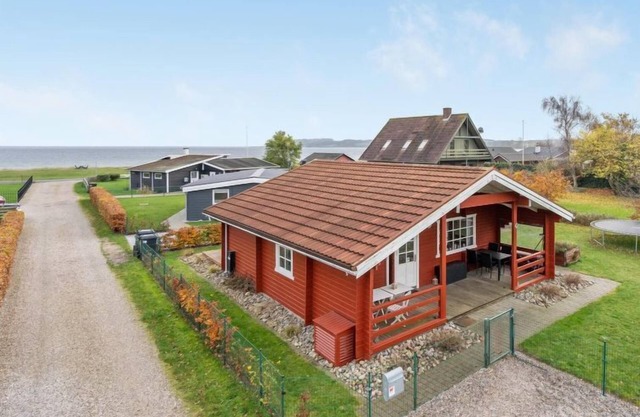 "Baldo" - 100m from the sea by Interhome