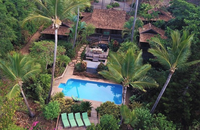 BALI-STYLE CUSTOM HOME PARADISE, 4BEDROOMS EACH WITH BATH AND PRIVATE BALCONY!