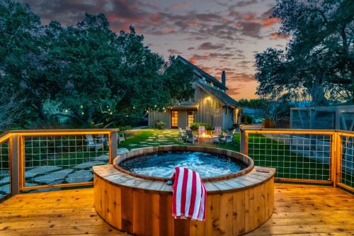 Ballard Canyon Ranch by Paradise Retreats