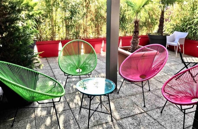 Bamboo Terrace 1BR apartment + Safe parking, FLORA1
