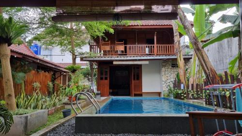 Banana Leaf Villa