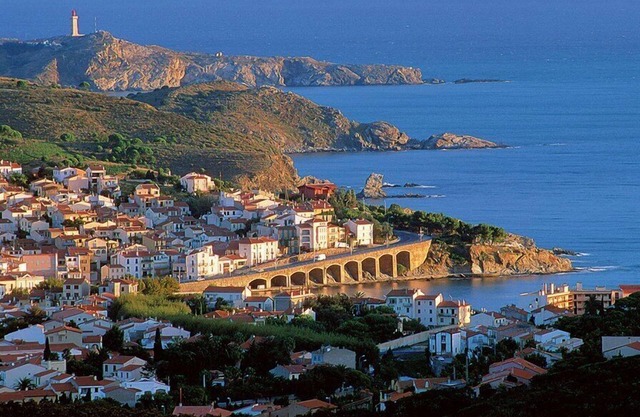 Banyuls sur Mer Feet in the water