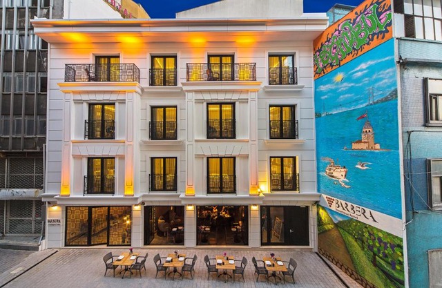 Barbera Hotel
