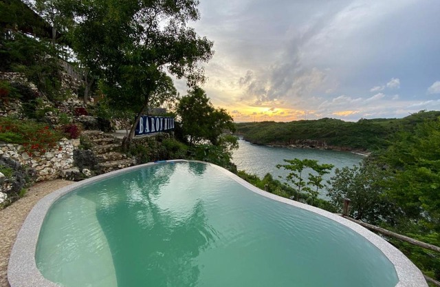 Baron Hill Resort Gunung Kidul Mitra RedDoorz