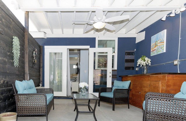 Bay Breeze Studio Cozy Retreat
