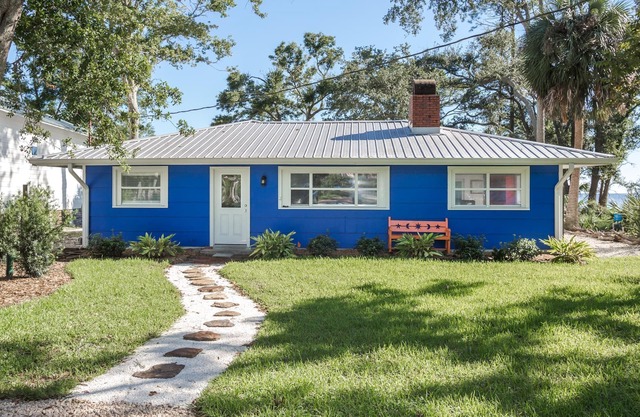 Bay Front Blue Crab Cottage with DocknSUMMER 2025 SPECIAL 20% OFF