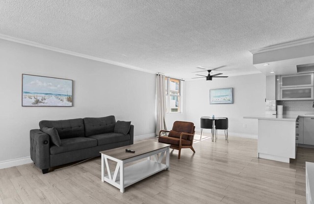 Bay Harbor Sunset Apt 5A
