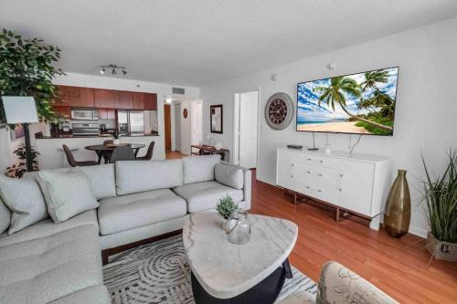 Bay View 1 BDR 1 BTH Brickell Free Parking