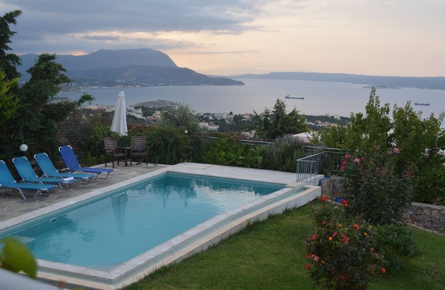 Bay View Villa I in Crete with private swimming pool and modern convenient