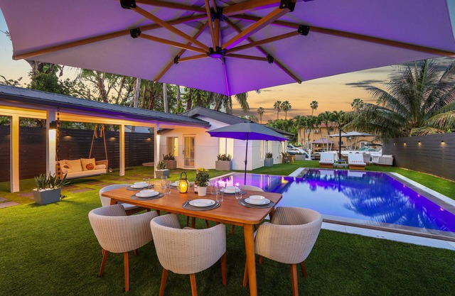 Bay Villa: Waterfront, Pool, Heart of Miami