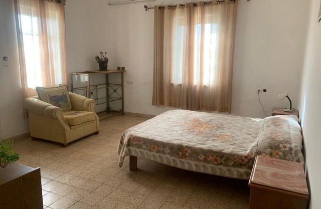 Bayt Ateeq (Ateeq's house)