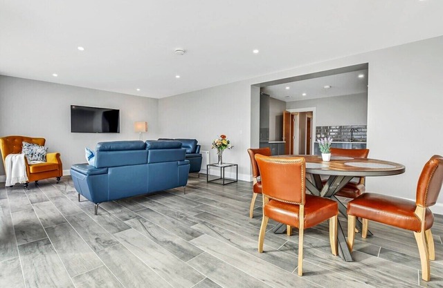 Bayview Downings - Luxury 2 Bedroom Apartment