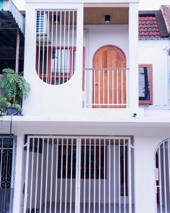 Be House