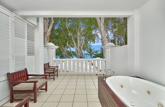 Beach Club Oceanview Spa Suite in Palm Cove