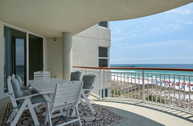 Beach Colony 6D- 3BD/3BA Gulf front Condo Navarre Beach!