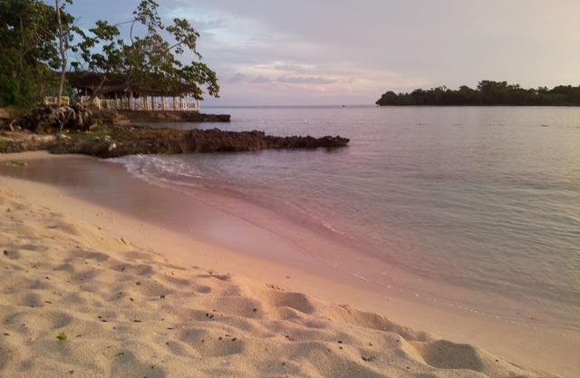 Beach Front, Well-appointed, Townhouse (family-friendly)