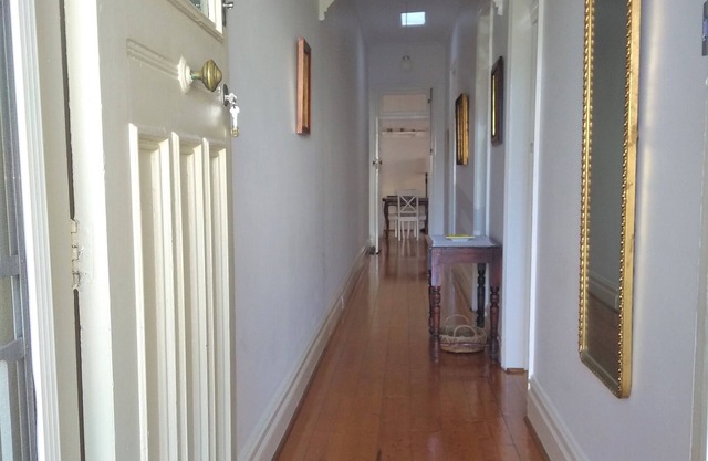 Beach house 4 mins walk to water, Coogee, Sydney, pets welcome