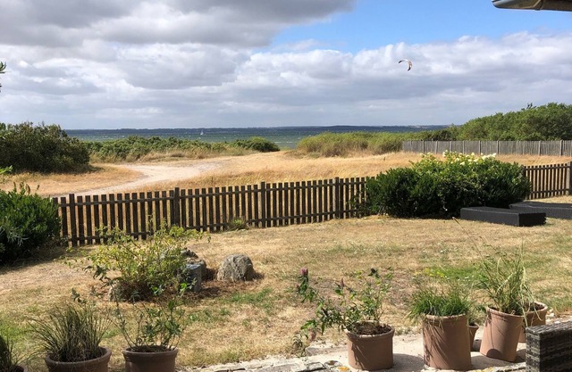 Beach House. 40 meter fra stranden. 6 personer. Water sport