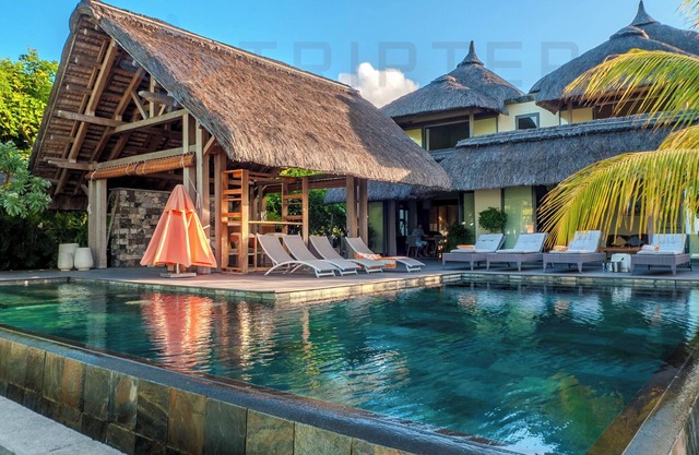Beach house with private pool in Belle Mare - Searou by TRIPTER