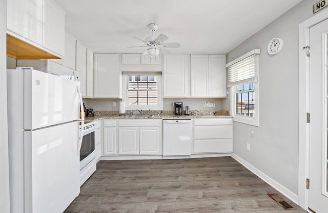 Beach lovers dream 1st floor Ocean block condo 50 steps to beach FREE LINENS!