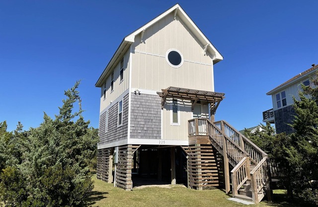 Beach Nut Bungalow: Two bedroom home in Pamlico Point