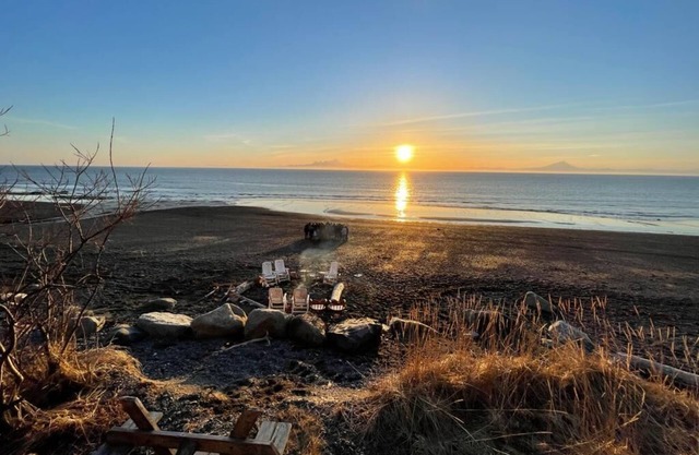 Beachfront Alaskan Lodge