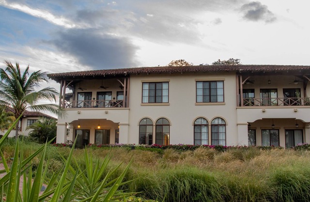 Beachfront Condo in Rancho Santana 1 second walk to the beach and pool!