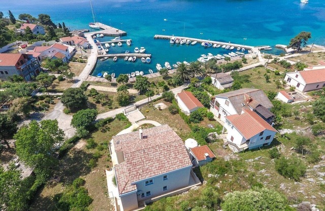 Beachfront Holiday House Kaliope