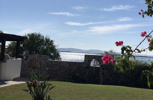 BEACHFRONT Luxury Hacienda 5 bedroom sleeps 10 includes daily cleaning
