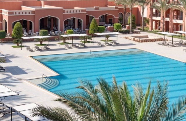 Beachfront Luxury Resort with Spa, Pools, Tennis & Kids' Club