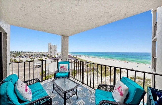 Beachfront Oasis- Peak Location