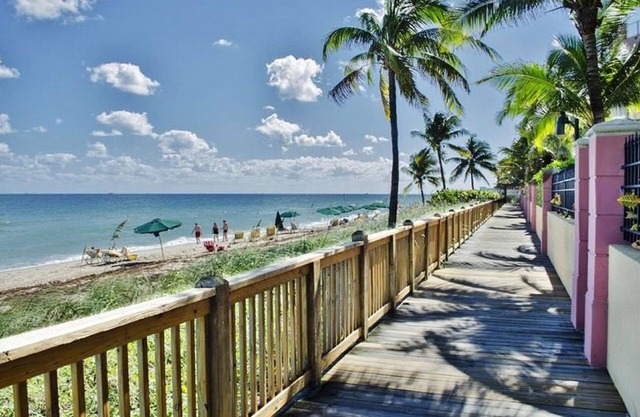 BEACHFRONT, OCEAN! FORT LAUDERDALE APPROVED-VRR1500402