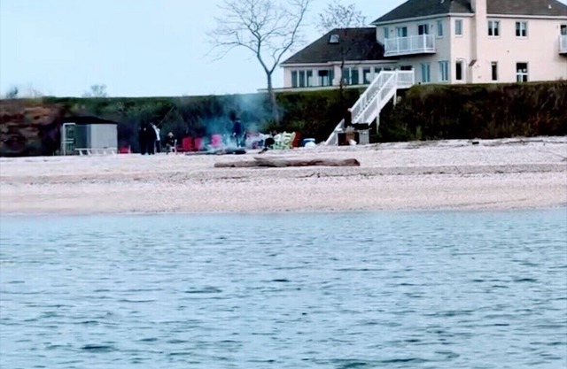 Beachfront vacation Dream house in Long Island Sound.
