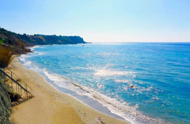 Beachfront Villa Rania - Holiday Villa Rental by the Sea with pool in Corfu, Greece