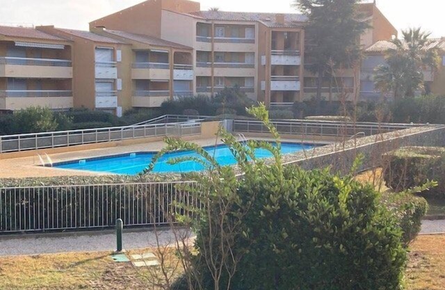 Beau 3 Piècesclimatisé LE Lavandou