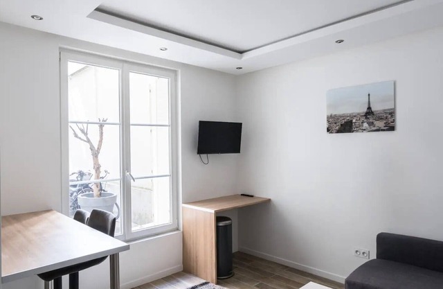 Beau Studio Bien Situé Dans le 16ème