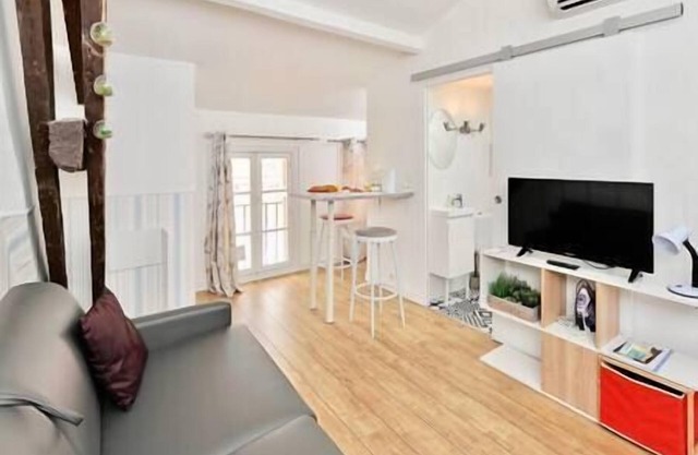 Beau Studio en Plein Centre de Nice - Jean Medecin
