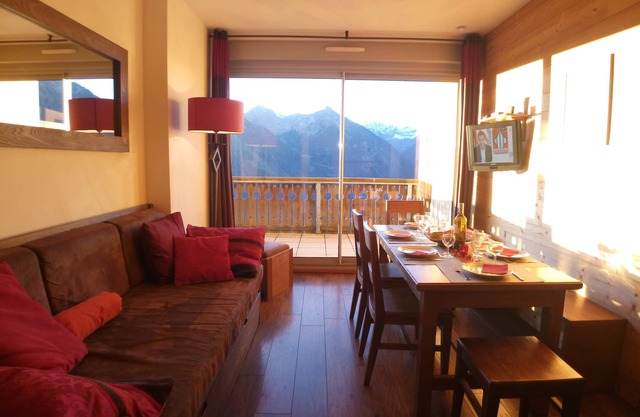 Beau T2 Cabine, Prestige residence, Mountain view, Foot slopes, Swimming pool, Sauna .