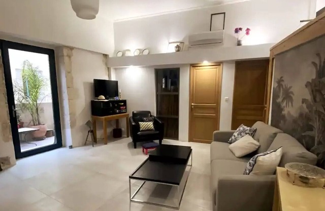 Beau T2 Clim Terrasse Tout Confort Bien Situé, Parfait Pour un Couple! Superhôte
