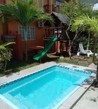 Beau Vallon Villa Self Catering With Pool