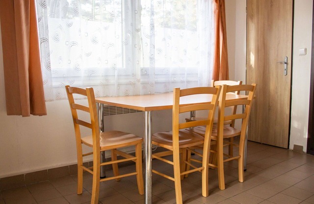 Beautiful apartment in villa for 12 guests with WIFI, TV, patio and pets allowed