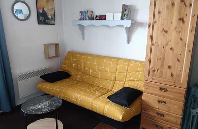 Beautiful 25m2 apartment with view of the Pyrenees