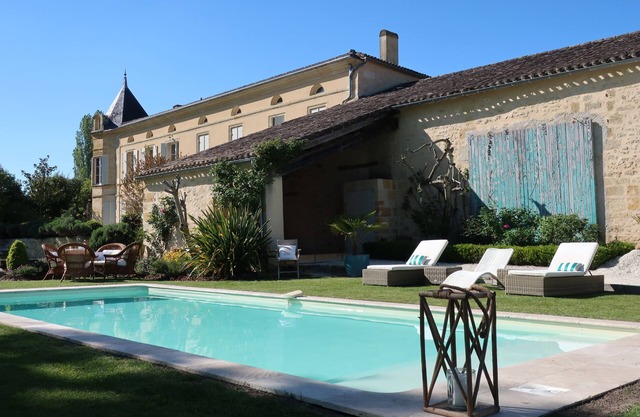 Beautiful 17th Century Chateau near St Emilion, Bordeaux area.